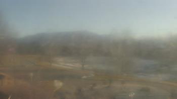 Weather camera view of Big Island Elementary School.