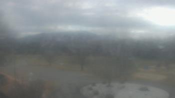 Weather camera view of Big Island Elementary School.