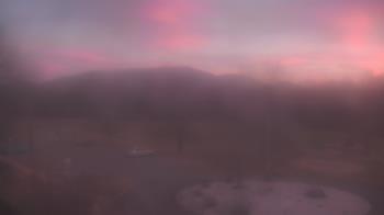 Weather camera view of Big Island Elementary School.