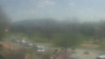 Weather camera view of Big Island Elementary School.