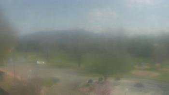 Weather camera view of Big Island Elementary School.