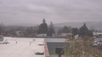 Weather camera view of Bridgeport High School.