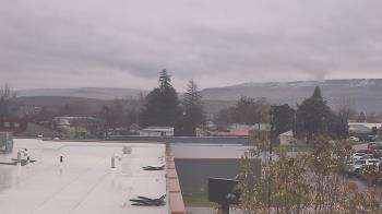 Weather camera view of Bridgeport High School.
