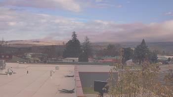 Weather camera view of Bridgeport High School.