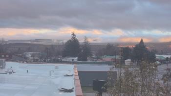 Weather camera view of Bridgeport High School.