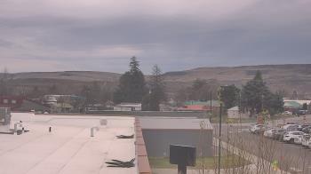 Weather camera view of Bridgeport High School.