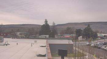 Weather camera view of Bridgeport High School.