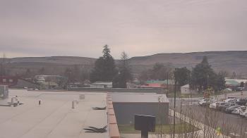 Weather camera view of Bridgeport High School.