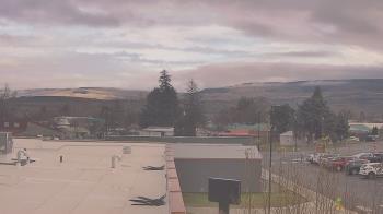 Weather camera view of Bridgeport High School.