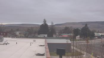 Weather camera view of Bridgeport High School.
