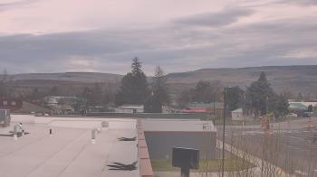 Weather camera view of Bridgeport High School.