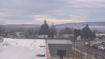 Weather camera view of Bridgeport High School.