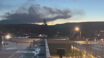 Weather camera view of Bridgeport High School.