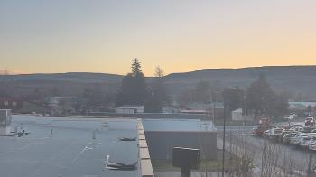 Weather camera view of Bridgeport High School.