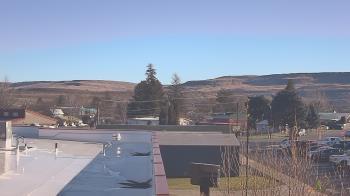 Weather camera view of Bridgeport High School.