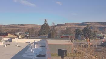 Weather camera view of Bridgeport High School.