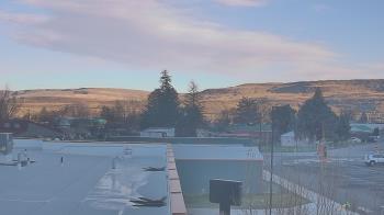 Weather camera view of Bridgeport High School.