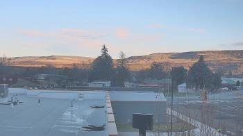 Weather camera view of Bridgeport High School.