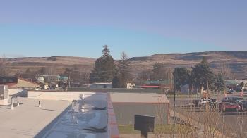 Weather camera view of Bridgeport High School.