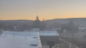 Weather camera view of Bridgeport High School.