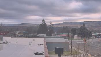 Weather camera view of Bridgeport High School.