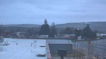 Weather camera view of Bridgeport High School.