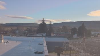 Weather camera view of Bridgeport High School.