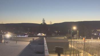 Weather camera view of Bridgeport High School.