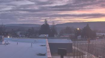 Weather camera view of Bridgeport High School.