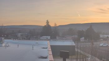 Weather camera view of Bridgeport High School.