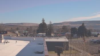 Weather camera view of Bridgeport High School.