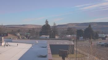 Weather camera view of Bridgeport High School.