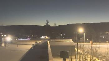 Weather camera view of Bridgeport High School.