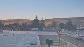 Weather camera view of Bridgeport High School.