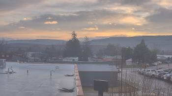 Weather camera view of Bridgeport High School.