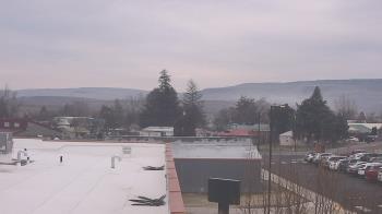 Weather camera view of Bridgeport High School.
