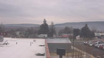 Weather camera view of Bridgeport High School.