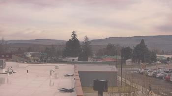 Weather camera view of Bridgeport High School.