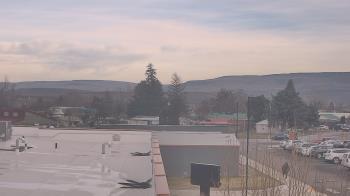 Weather camera view of Bridgeport High School.