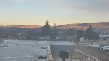 Weather camera view of Bridgeport High School.