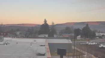 Weather camera view of Bridgeport High School.