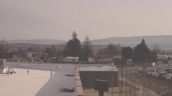 Weather camera view of Bridgeport High School.