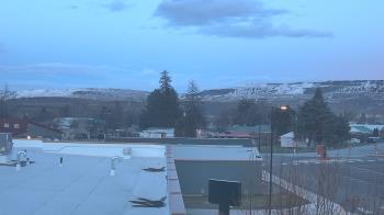 Weather camera view of Bridgeport High School.