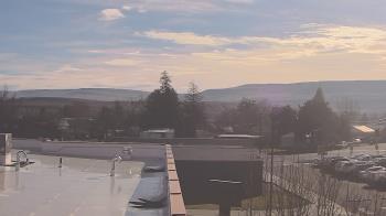 Weather camera view of Bridgeport High School.