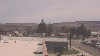 Weather camera view of Bridgeport High School.