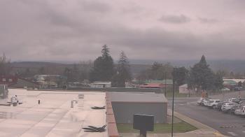 Weather camera view of Bridgeport High School.