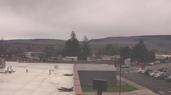 Weather camera view of Bridgeport High School.