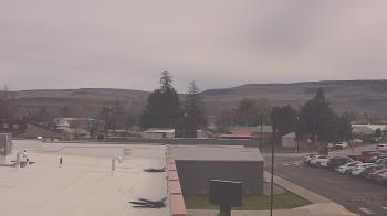 Weather camera view of Bridgeport High School.