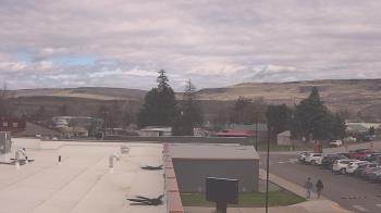 Weather camera view of Bridgeport High School.