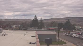 Weather camera view of Bridgeport High School.